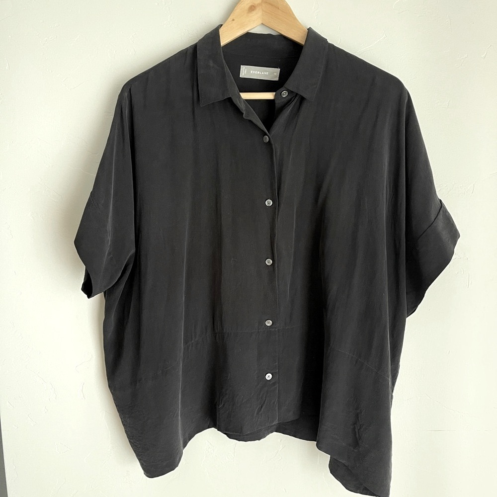 Everlane The Boxy Shirt in Washable Silk (Size 14)